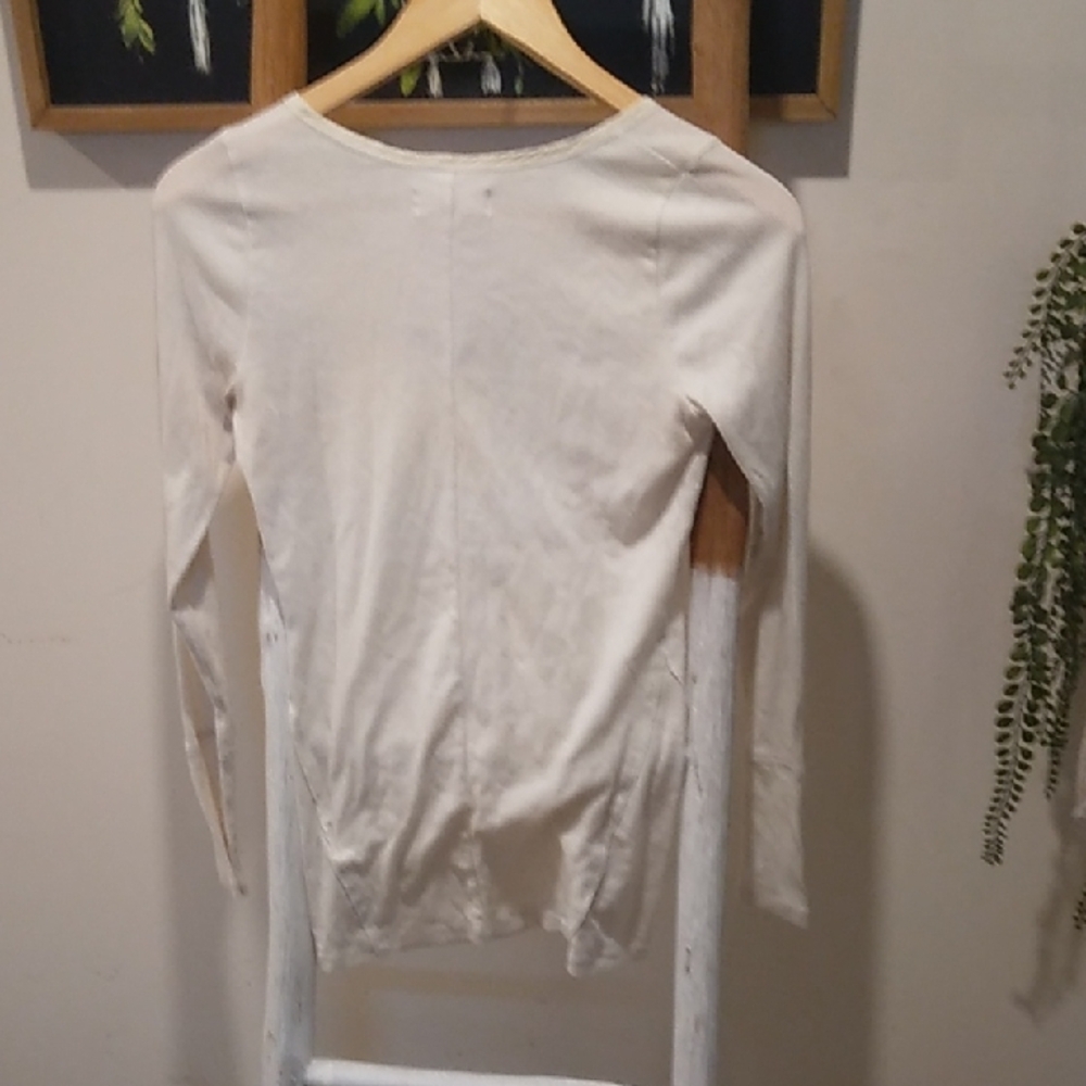 Hollister Cream Long Sleeve Henley Top - Picture 2 of 5